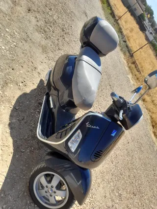 Vespa GT 125cc Negra