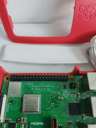 Raspberry Pi 3 Modelo B + Accesorios