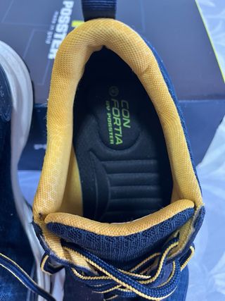 Calzado deportivo seguridad azul y amarillo