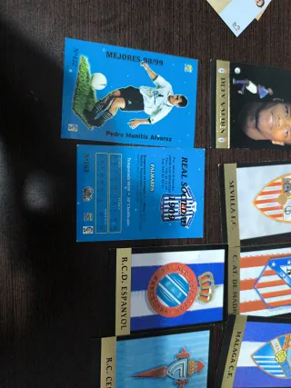Cromos fútbol 98/99 escudos