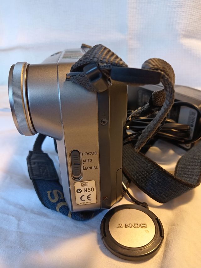 Fotocamera Digitale Sony Mavica MVC-FD71