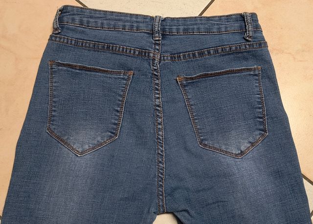 Jeans donna, strappati, taglia M, elasticizzati