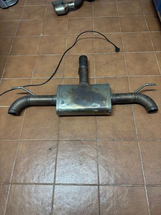 Silencioso deportivo Seat León 5F