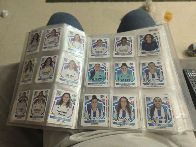 Colección cromos Liga F 2022-23 sin pegar