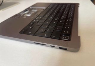 Teclado MacBook Pro M2 14” A2779/
2023 Original