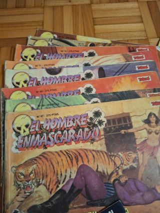 Lote de cómics de distintos personajes y editorial