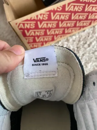 Zapatillas mujer Vans Filmore Hi Negras y Blancas