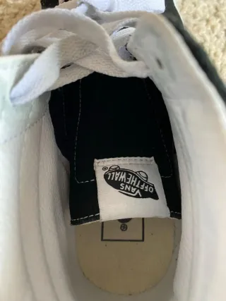 Zapatillas mujer Vans Filmore Hi Negras y Blancas