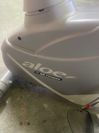 Bicicleta Estática Aloe by BH Fitness