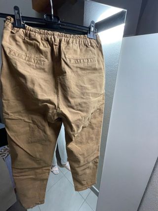 Pantaloni chino marroni