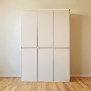 Armadio moderno bianco ante battenti