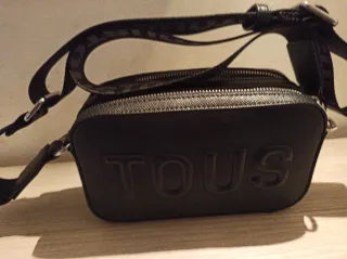 Bolso bandolera Tous con cremalleras