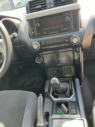 Toyota Land Cruiser 150 2015