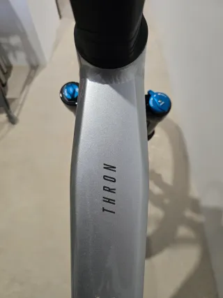 Bicicleta montaña FOCUS doble suspensión 29 THRON