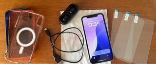 iPhone XR 64GB e Accessori