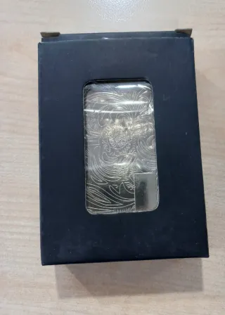 Portatabacco finamente inciso