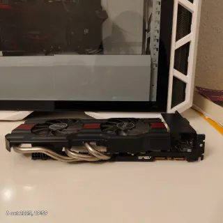 Tarjeta Gráfica Asus DirectCU II