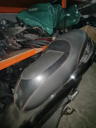 Asiento Yamaha Xmax