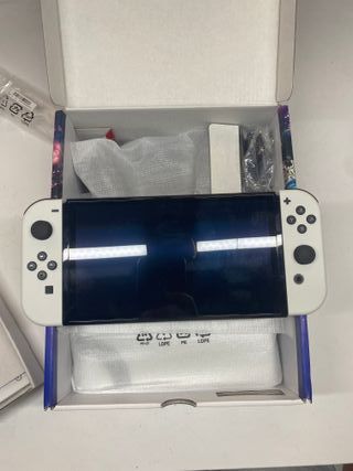 Nintendo Switch OLED Mario Kart 8 Deluxe