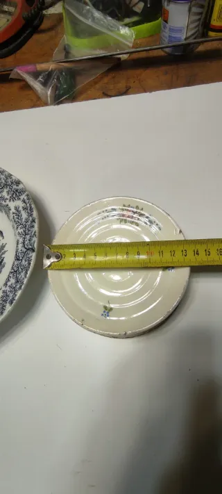 Lote cerámica antigua: cuenco y platos