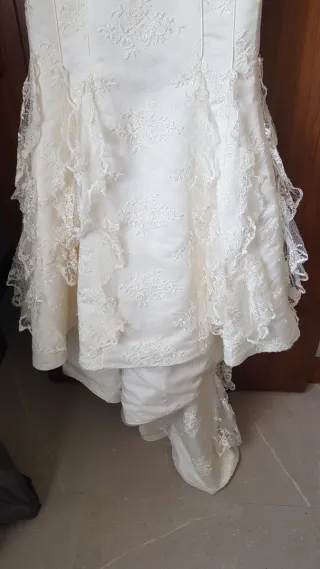 Vestido de Novia Rosa Clará Beige