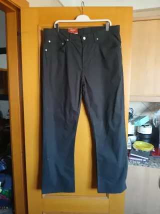 Pantalón Levi's Negro Caballero