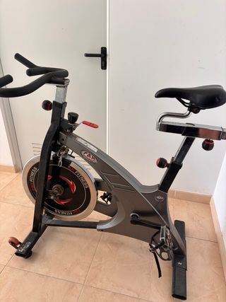 Bicicleta Estática BH Fitness