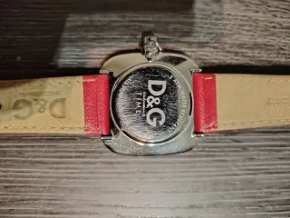 Reloj D&G Unisex Negro y Rojo