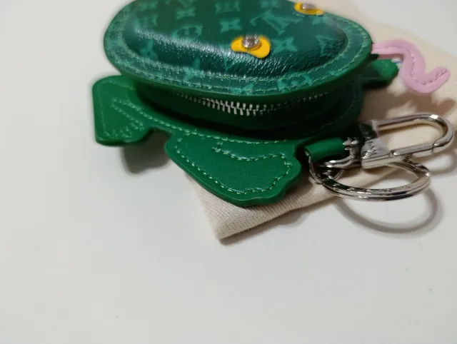 Llavero Rana Louis Vuitton