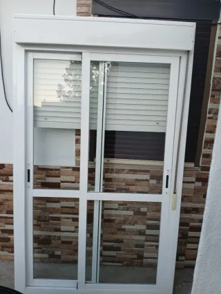 Ventana corredera aluminio blanca