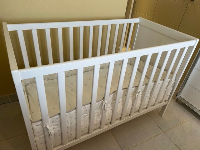 Cuna IKEA SUNDVIK 60x120 cm + colchón 8cm