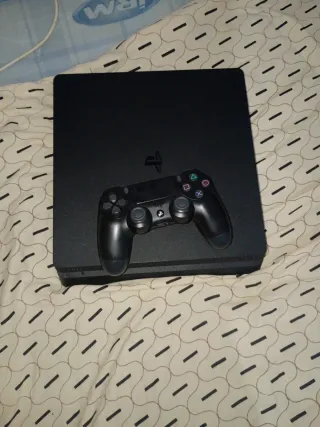 Consola PS4 Negra + Mando
