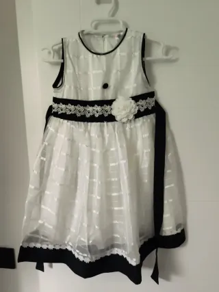Vestido fiesta blanco y negro niña