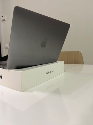 MacBook Pro Apple Gris Espacial