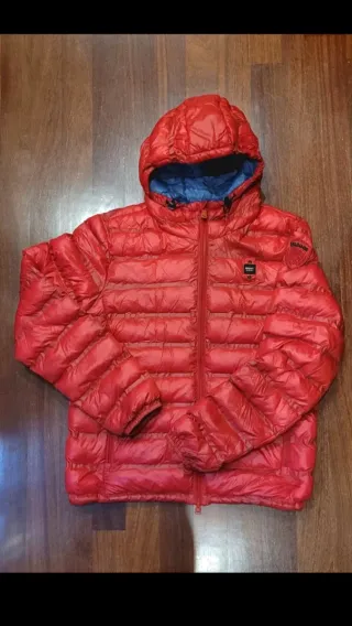 Abrigo Blauer Plumas Talla S con gorro 
 