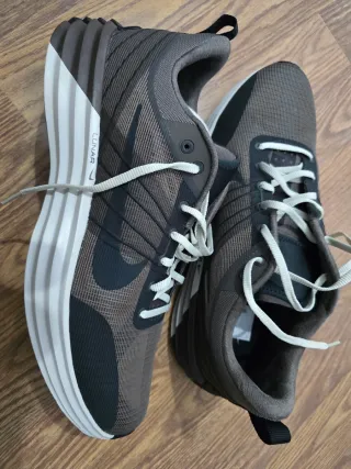 Nike Lunar Roam Marrón/Blanco