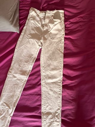 Pantalones vaqueros blancos