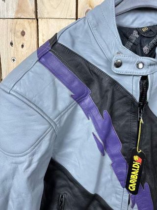 CHAQUETA T-2XL MOTO GARIBALDI MORADO 