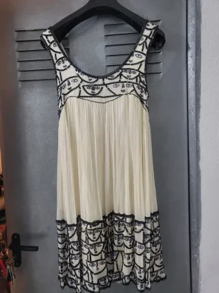 Vestido de fiesta con lentejuelas