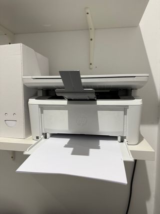 Impresora HP LaserJet MFP m140w