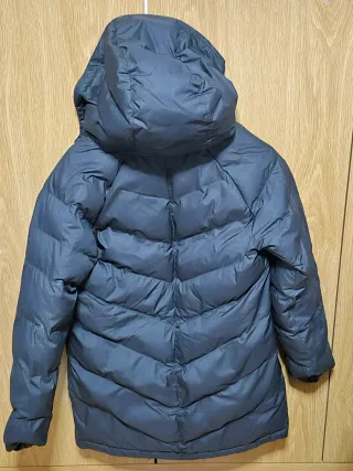 Abrigo Nike Negro talla L niña (147_158)