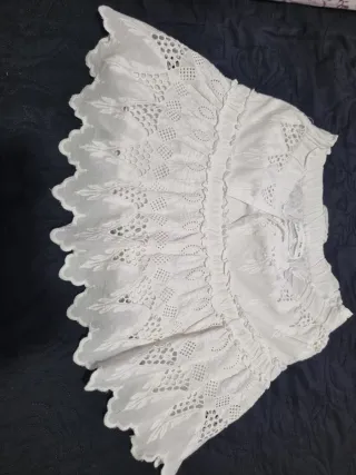 Falda niña bordada