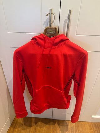 Sudadera Boss Roja.