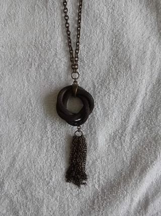 4 Collares de bisutería