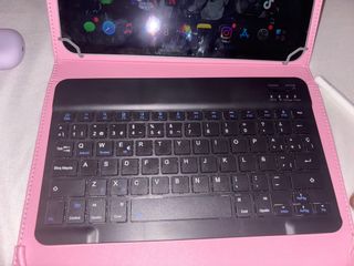 Funda iPad 10ª Gen A16 con Teclado