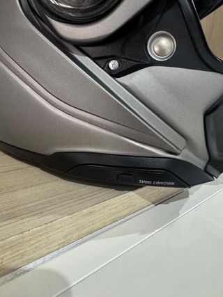 Shoei Neotec 3 + Intercomunicador Sena Mesh 2.0