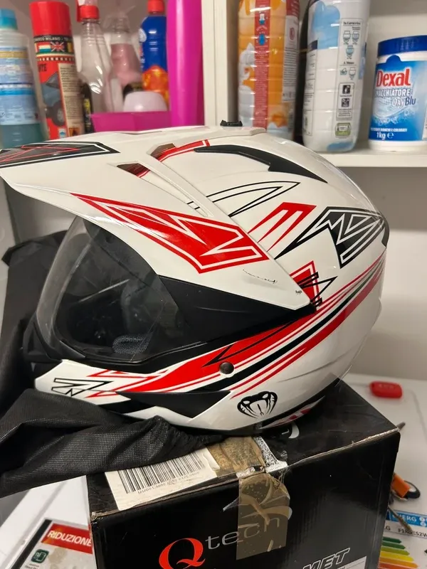 Casco moto Qtech bianco e rosso
