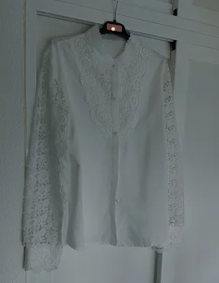 Camisa blanca encaje
Talla grande