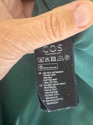 Camiseta COS verde manga larga Talla M