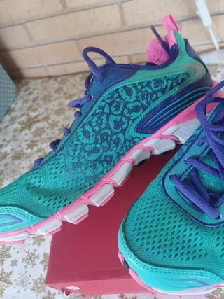 Zapatillas deportivas mujer morado y turquesa